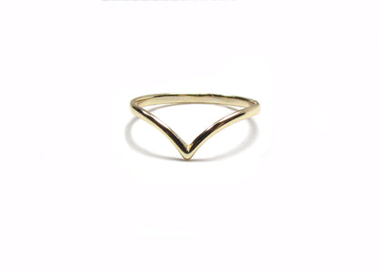 Chevron Ring | Gold Filled Dainty Stacking Ring | Minimalist V Band