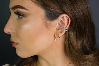 14K Gold Diamond Shaker Ear Cuff | Single Bezel-Set Diamond