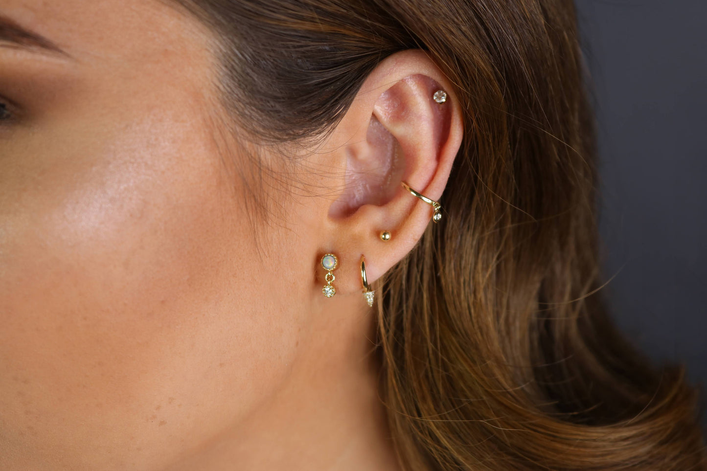 14K Single Shaker Diamond Ear Cuff