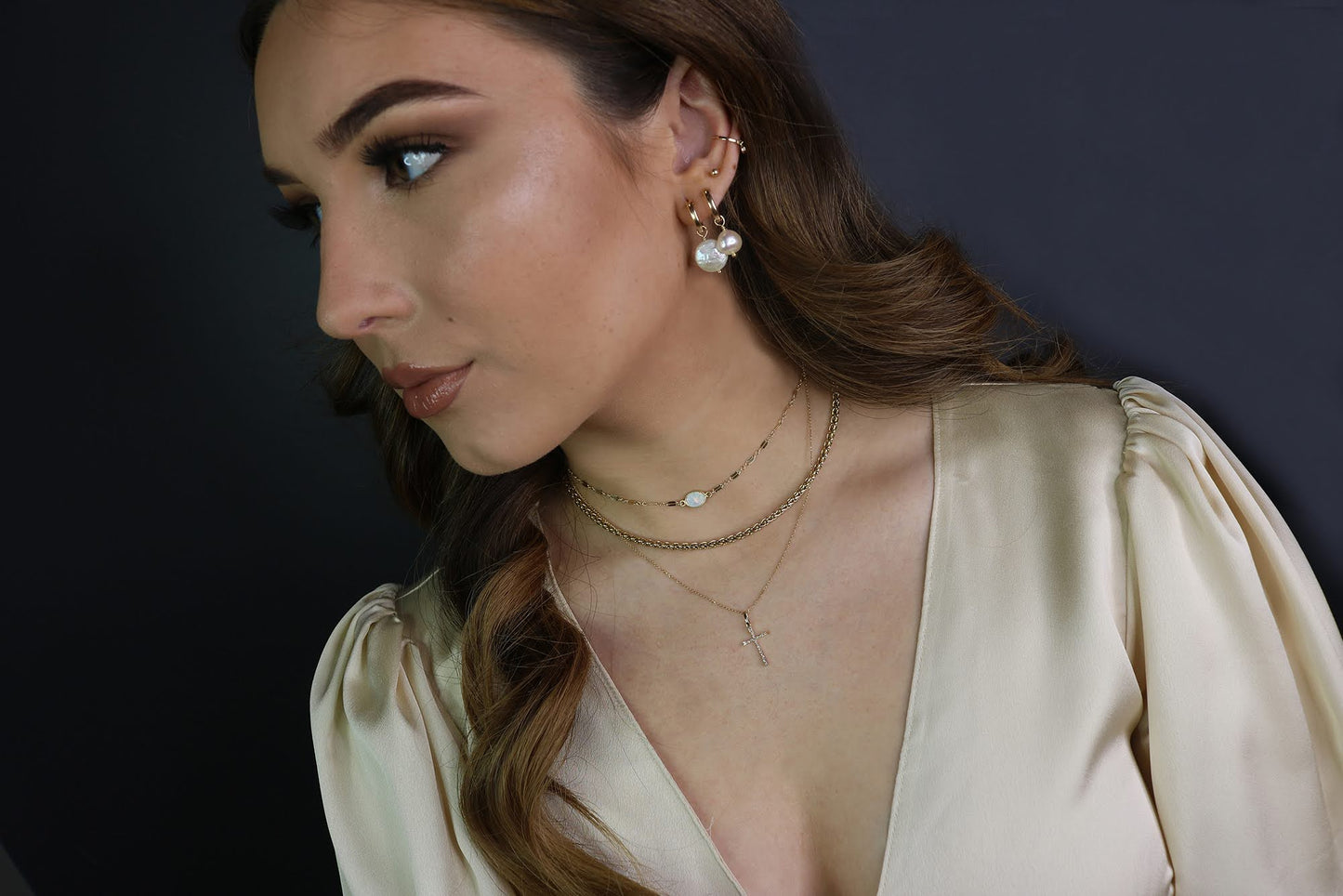 14K Single Shaker Diamond Ear Cuff