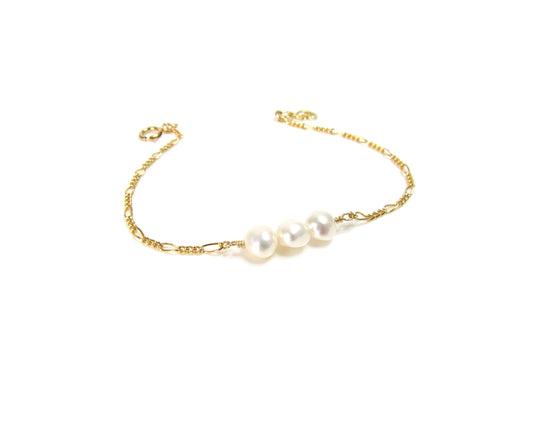 Freshwater Pearl Trio Bracelet | Dainty Gold Filled Figuero Chain Bracelet