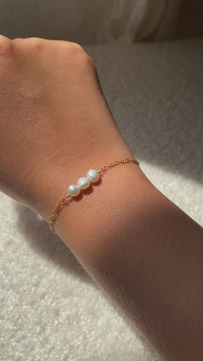 Freshwater Pearl Trio Bracelet | Dainty Triple Pearls on Figuero Chain