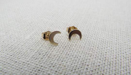14K Gold Crescent Moon Stud Earrings | Celestial Fine Jewelry
