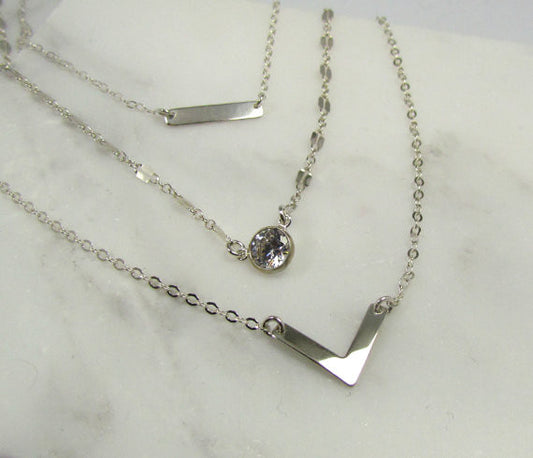 Set of 3 Layering Necklaces | Tiny Dash Bar, Lace Reflective Chain & Small Chevron Necklace